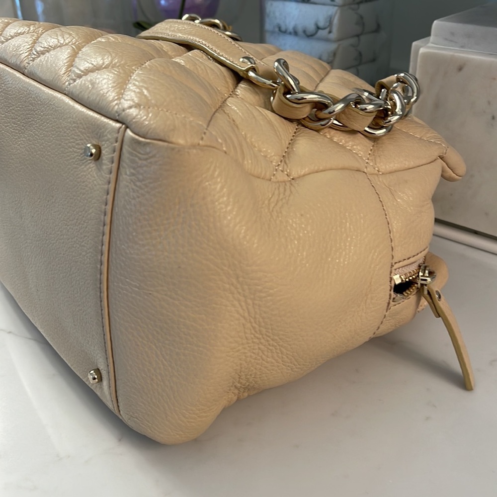 Kate Spade Cream Quilted leather handbag. - Picture 5 of 14